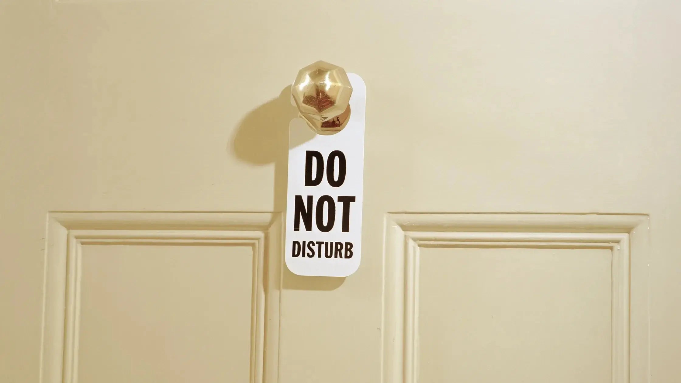 Hotel-Safe-Fails-The-Truth-Behind-What-s-Really-Secure-on-Vacation by ISLANDSAFE | The best safes for valuables protection