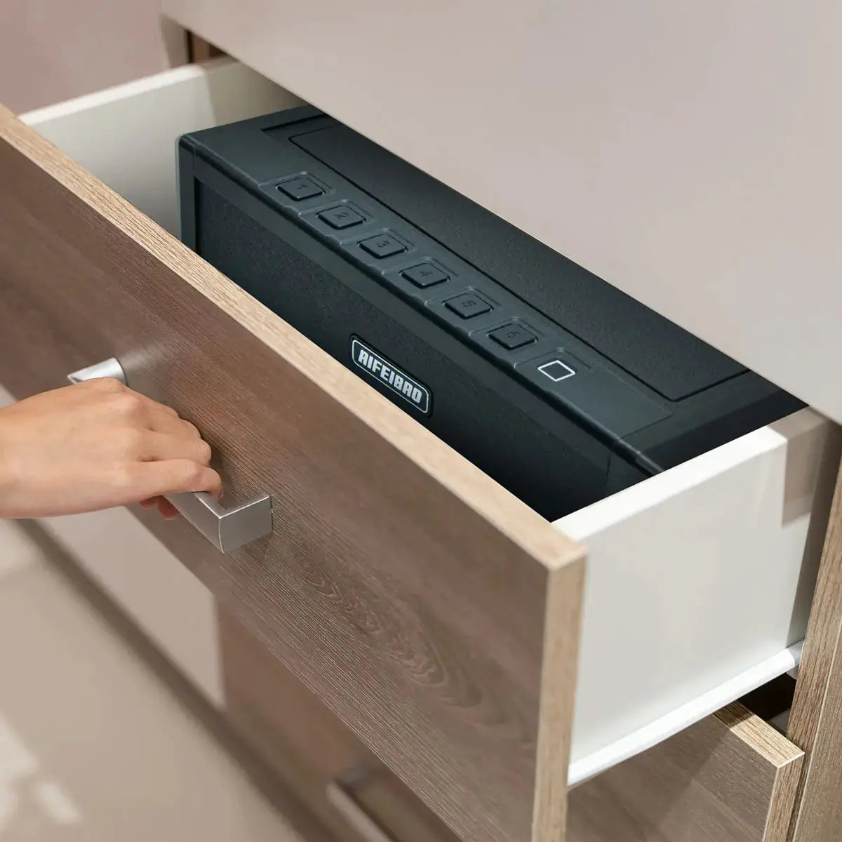 Portable Gun Case by ISLANDSAFE | The best safes for valuables protection
