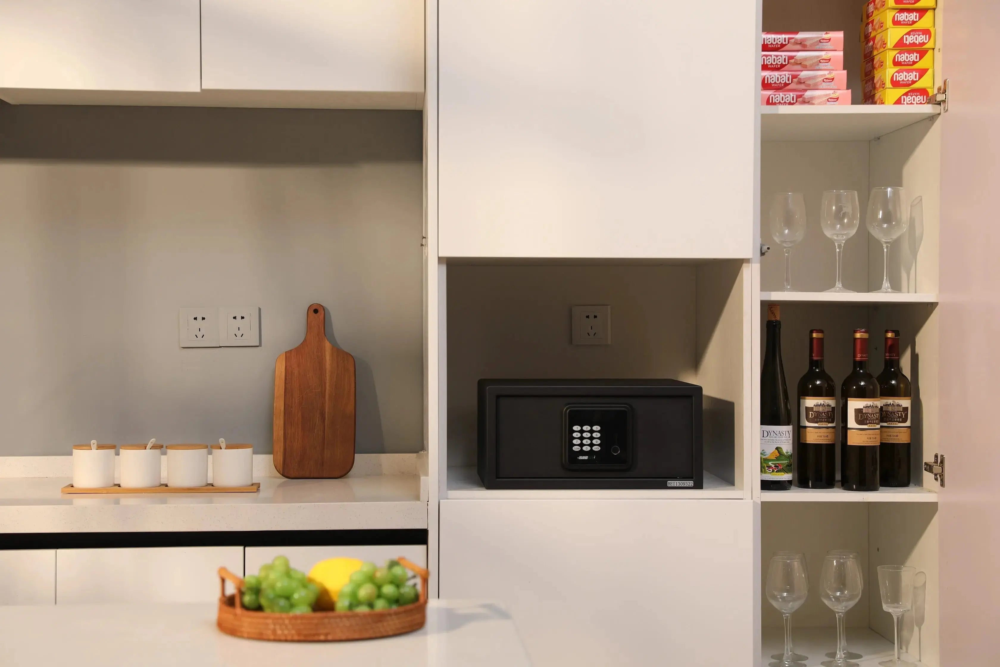 Modern luxury home with future-focused ISLANDSAFE security solutions
