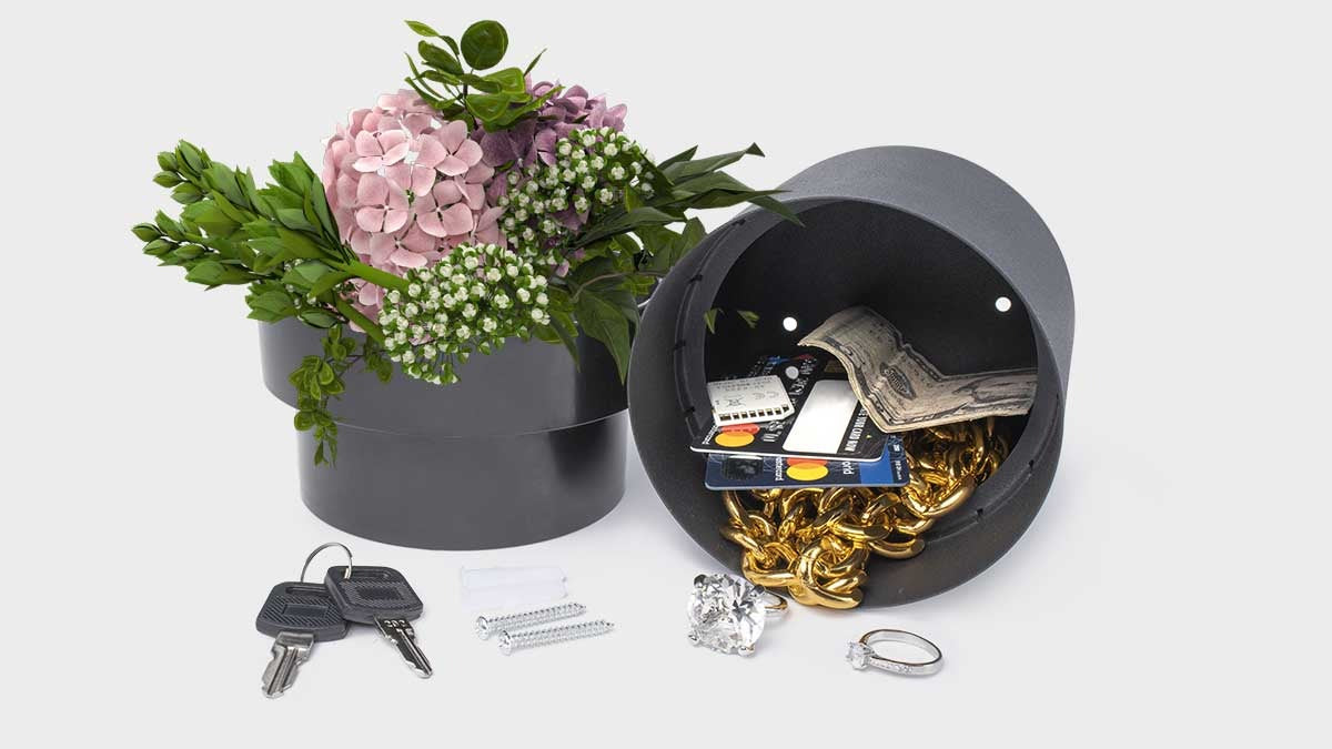 From Airbnb to RVs: The Rise of Mini Safes in Alternative Living Spaces