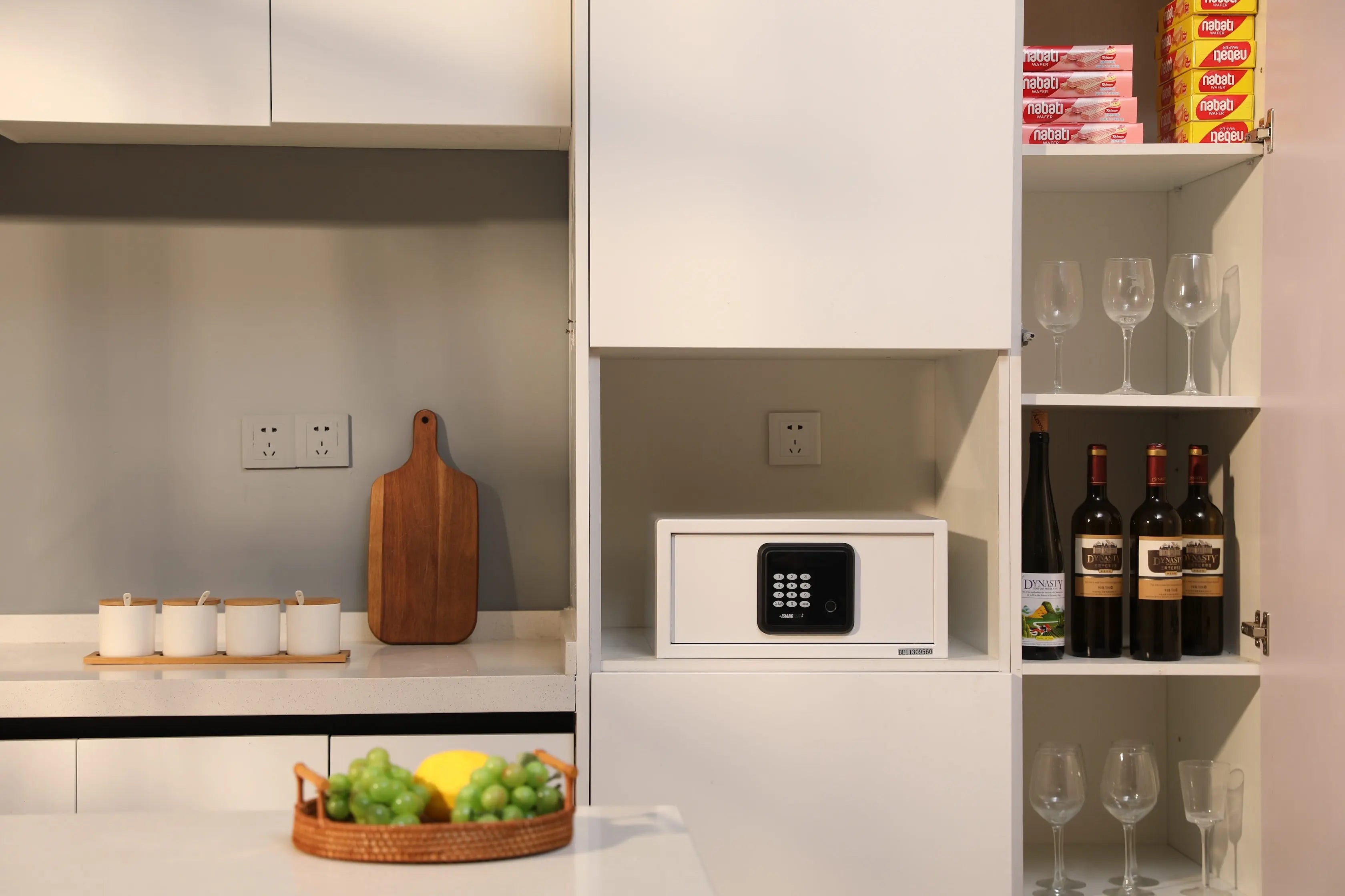 Hovia —  Hotel and Home Safe by ISLANDSAFE | The best safes for valuables protection